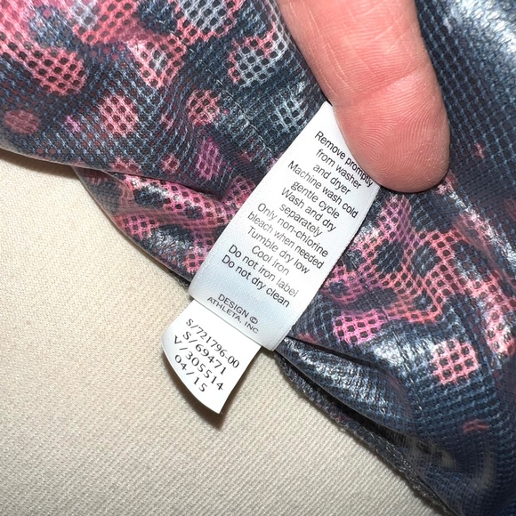 🚫SOLD! •🏃‍♀️NWOT |•ATHLETA•| Lava Hype Run Multicolor Jacket 🏃‍♀️ - Picture 14 of 16